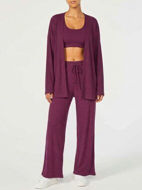 Zobha 2-piece Ribbed Lounge Set in Potent Purple, size L